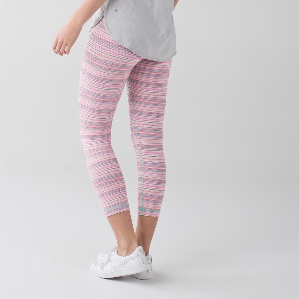 🌷Lululemon Wunder Under Crop III *Luxtreme